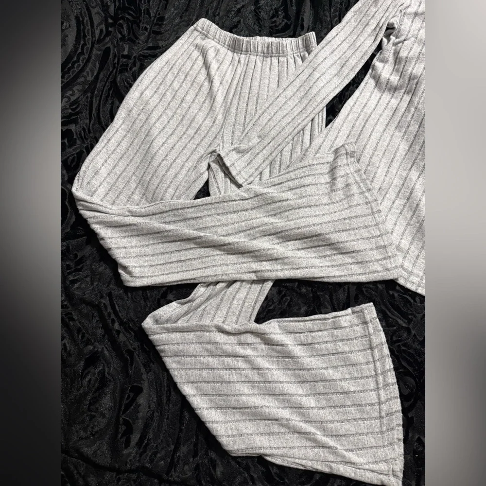 Ribbed Long-Sleeve Top & Pant Sleep Set - Light Gray - Picture 3 of 4